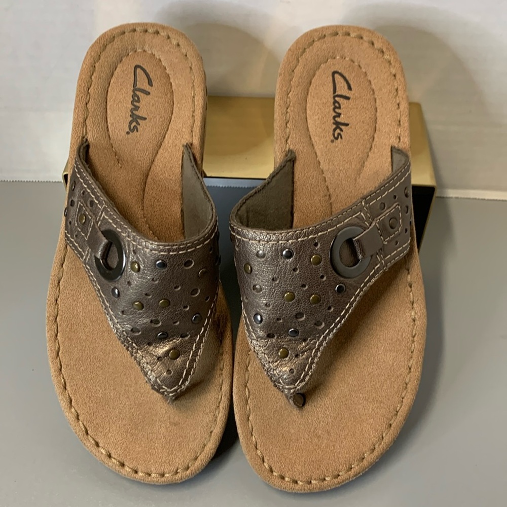 Clarks Leather Uppers Copper Studded Sandals size 6.5 - Picture 4 of 12